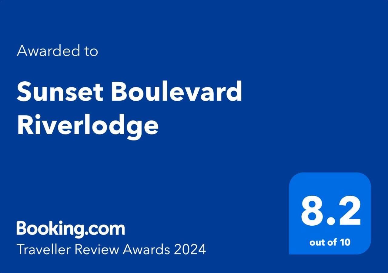 Sunset Boulevard Riverlodge Парл Экстерьер фото